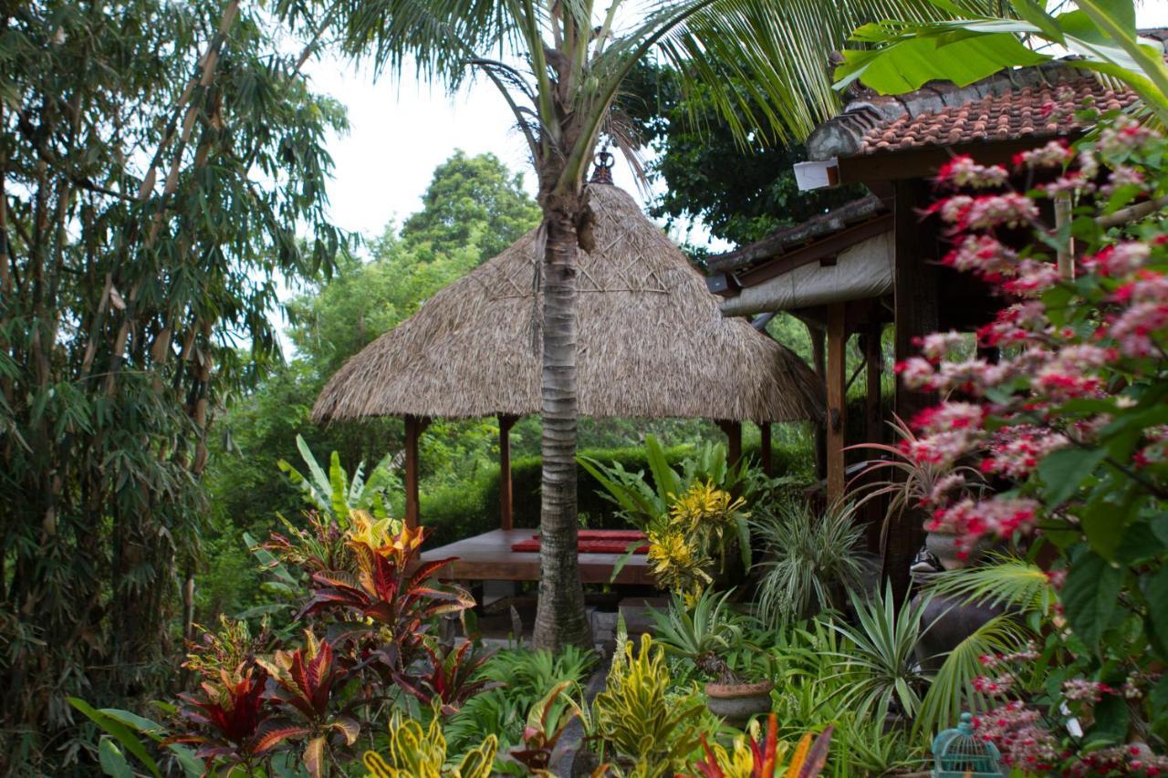 Rumah Sungai Villa Ubud  Exterior photo